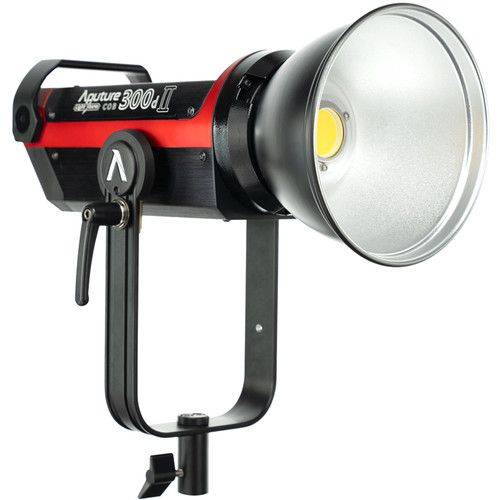 نور-استدیویی-Aputure-Light-Storm-C300d-Mark-II-LED-Light-Kit-with-V-Mount-Battery-Plate
